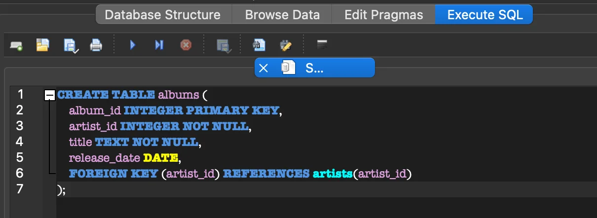 CREATE TABLE albums 실행